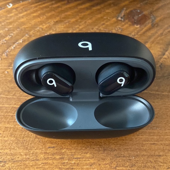 Beats Studio Buds (Never Used) - Picture 4 of 5